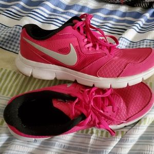 Womens nikes